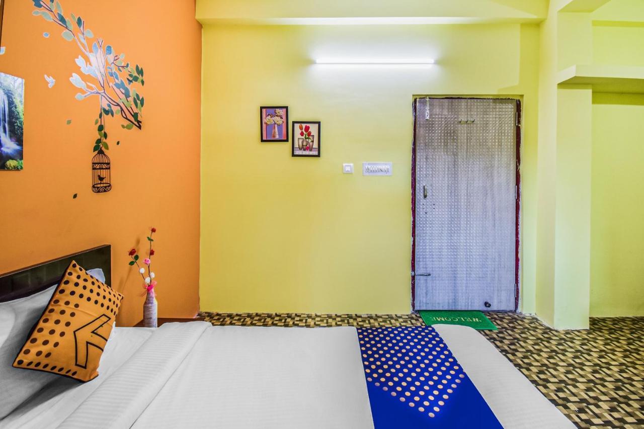 Spot On M R Plaza Otel Bhubaneswar Dış mekan fotoğraf