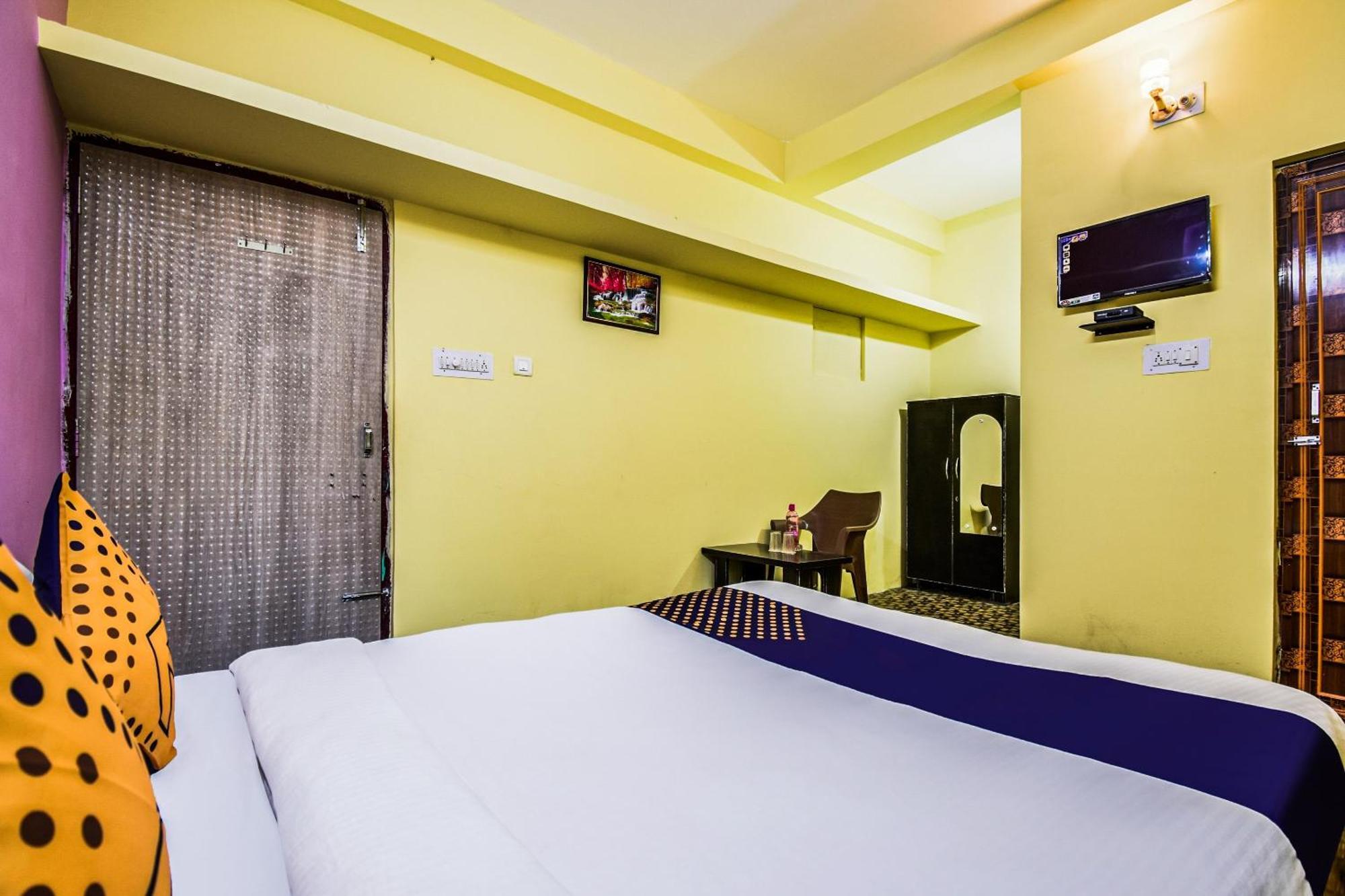 Spot On M R Plaza Otel Bhubaneswar Dış mekan fotoğraf