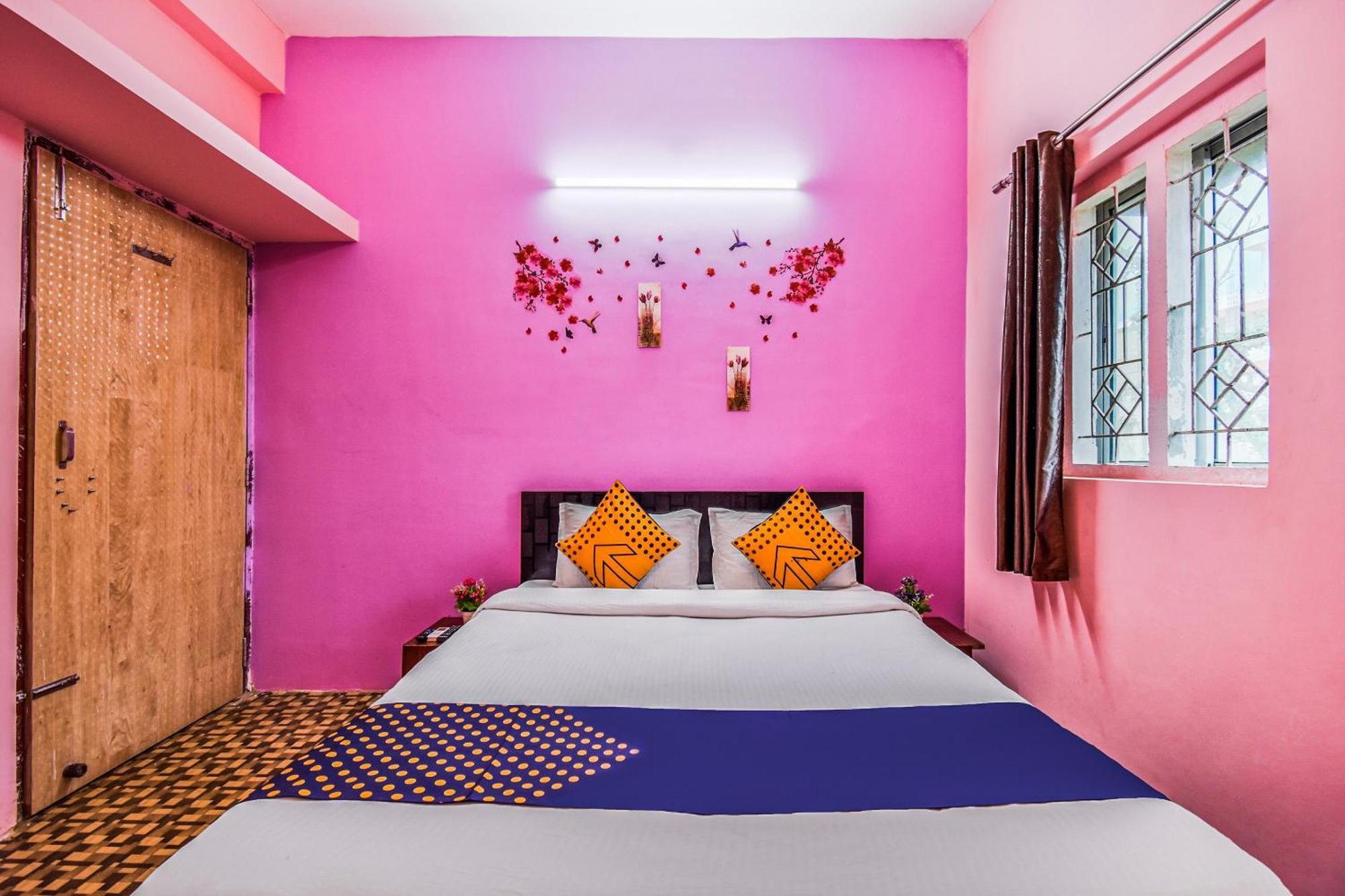 Spot On M R Plaza Otel Bhubaneswar Dış mekan fotoğraf